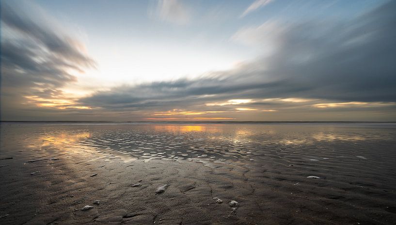 IJmuiden aan Zee by Danny Leij