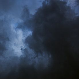 Donkere wolken van Gerryke van der Graaf