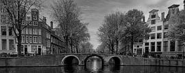 Bridge over the Herengracht in Amsterdam by Peter Bartelings