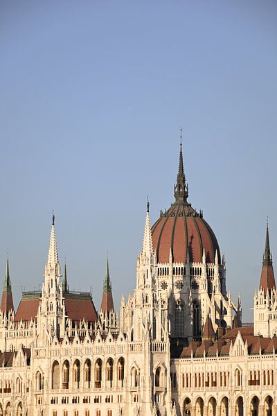 Parlement Boedapest van Leonie Kummer