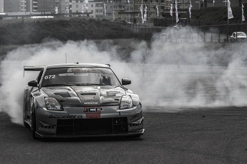 Nissan 350Z in drift by Ramon Bovenlander