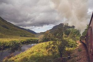 Vues magnifiques depuis le train en Ecosse