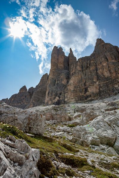 Tre Crime di Lavaredo (Three Phrases) III by Leo van Valkenburg
