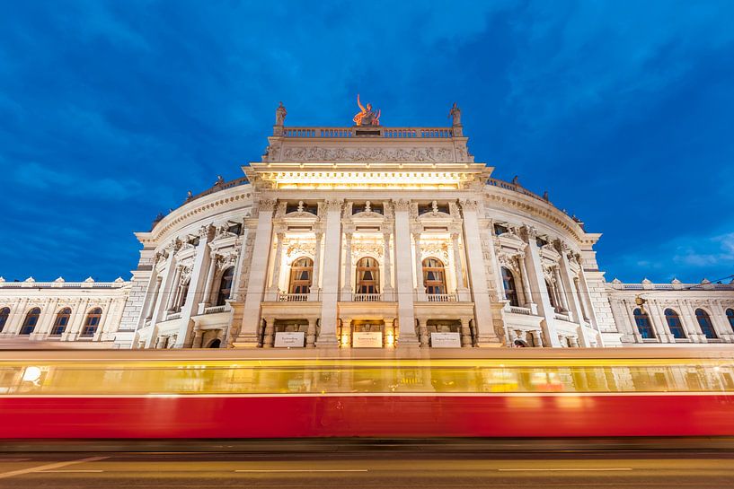 Burgtheater in Wenen 's nachts van Werner Dieterich