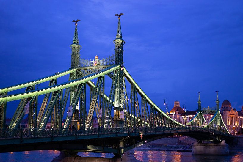 Budapest by Hello Pompoyo