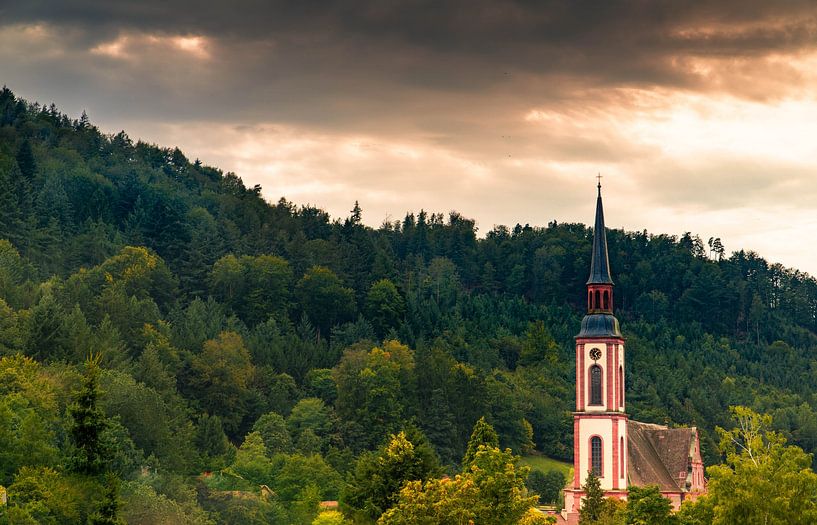 KIrche by Ramunas Batovas