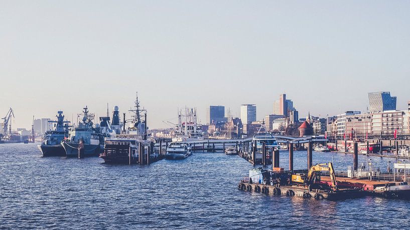 Hamburg, Hafen, Landungsbrücken von Heiko Westphalen
