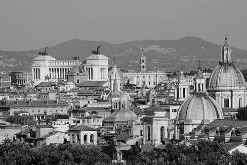 View of Roma black-white