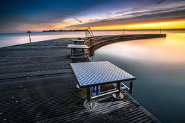 Sonnenuntergang über dem Veluwemeer zwischen Flevoland und Harderwijk