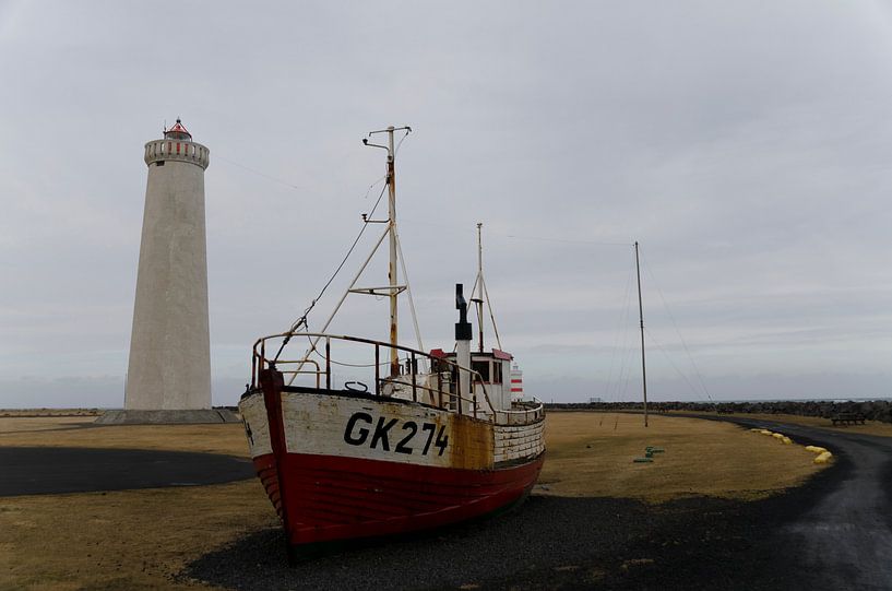 Leuchtturm bei Garður, Island von Hans Peter Debets