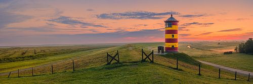Panoramic photo of the Pilsum lighthouse