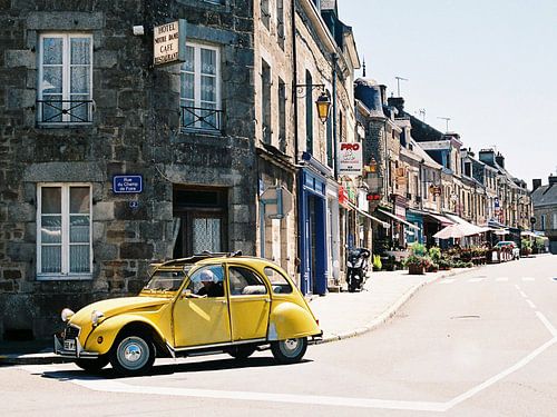 Altmodisches Auto in Frankreich - Reisefotografie
