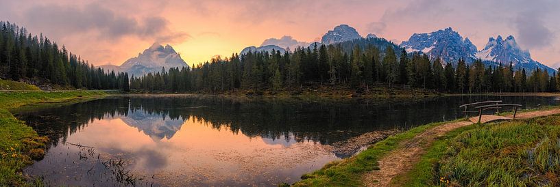 Panoramic sunrise at Lago d'Antorno by Henk Meijer Photography