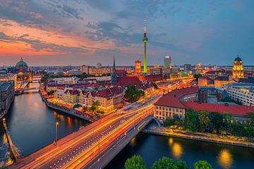 Zonsondergang in Berlijn van Henk Meijer Photography