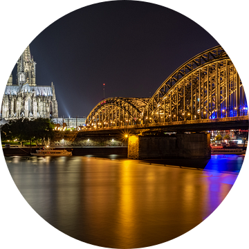 Dom van Keulen en Hohenzollernbrug bij nacht van 77pixels