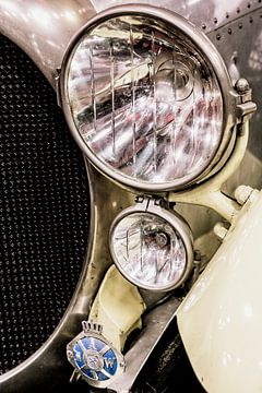 Headlight Spyker by Rob Boon