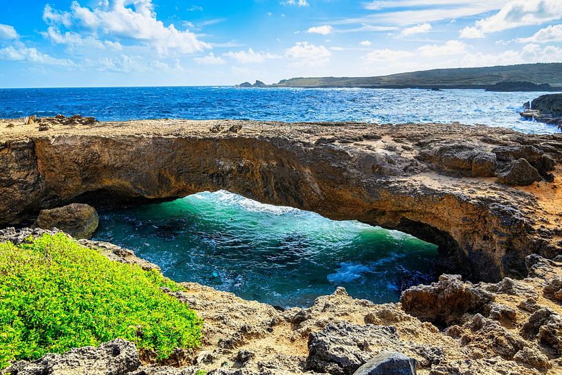 Uitzicht op de Aruba Natural Bridge in het Caribisch gebied van Andreas Völkel