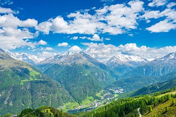 Uitzicht over het Ötztal in Sölden Tirol tijdens de lente van Sjoerd van der Wal Fotografie