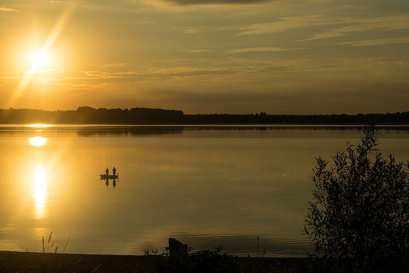 Sunset by the sea by Melissa Zwiep