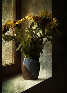 Zonnebloemen by Angelo van der Klift