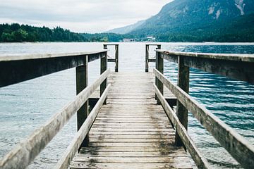 Pier op Eibsee Meer van Patrycja Polechonska