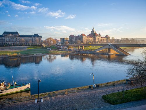 Dresden - Elbe met ingestorte Carolabrug