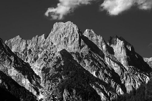 Impressive peaks and rock faces in the Berchtesgaden Alps