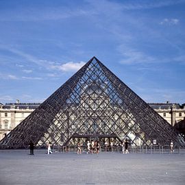 Louvre Pyramid by Marc-Jan
