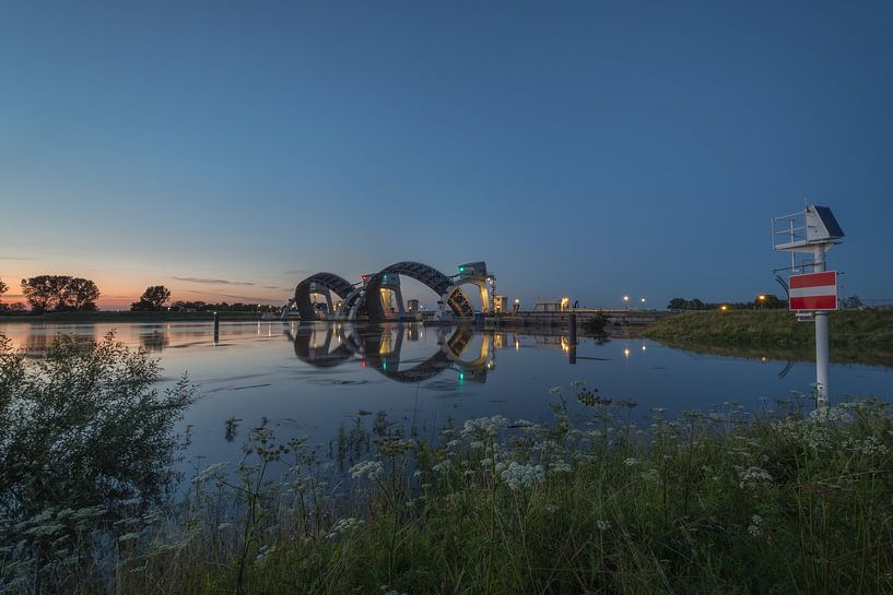 High water barrage complex near Amerongen by Moetwil en van Dijk - Fotografie