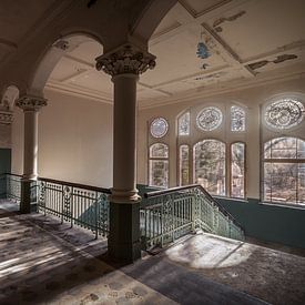 staircase abandoned hospital by Sander Schraepen