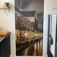 Klantfoto: Grote Kerk en Pottenkade in Dordrecht in de avond - 3 van Tux Photography, als behang