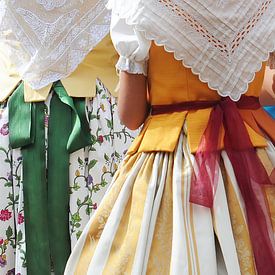 Women in Valencia by Annavee