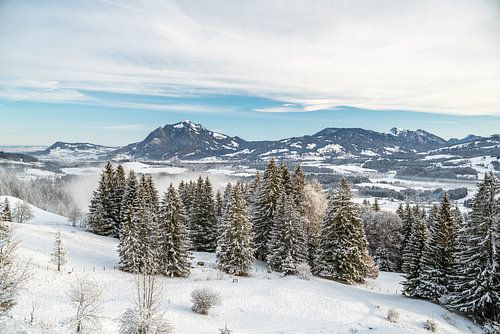 Winteruitzicht op de Grünten vanuit Bolsterlang