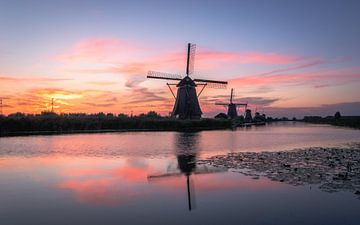 Zonsopkomst | Kinderdijk | Nederland van Bastiaan Stolk