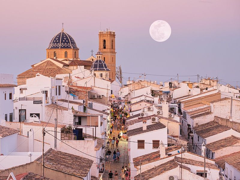 Altea, pearl of the Costa Blanca by Jellie van Althuis