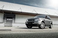 SILVER RANGE ROVER