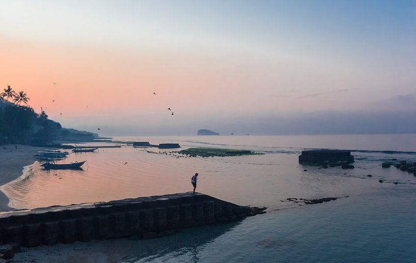 Ochtenlicht over de kust van Cadidasa, Bali van Marc Venema