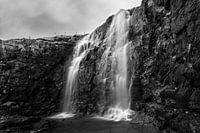 Kleiner Wasserfall am Wegesrand