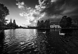 Guardians of the Ferry House / Overschie by Rob de Voogd / zzapback