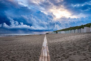 Zonsopkomst op het strand van Domburg van Danny Bastiaanse