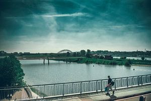 Strahlender Tag in Nijmegen: Bezaubernde Aussicht aus dem Zug