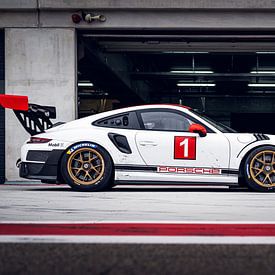 Porsche GT2 RS ClubSport dans les stands sur Ansho Bijlmakers