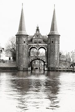 The Waterpoort of Sneek | Friesland | Zwart Wit by Laura Dijkslag