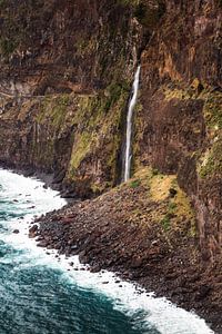 Wasserfall an der Seixal-Küste | Madeira | Landschaft