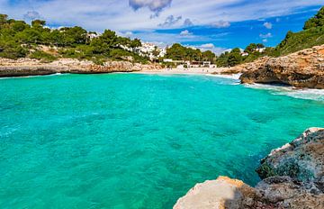 Schöne Insellandschaft, Bucht Strand von Cala Anguila, Mallorca von Alex Winter