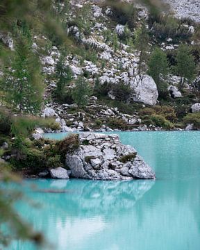 Lago di Sorapis in Italië van Michael Jansen