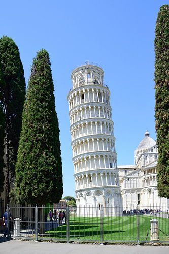 De beroemde scheve toren van Pisa