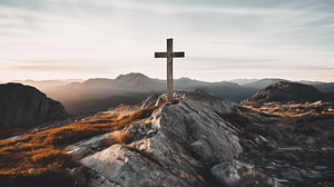 Gipfelkreuz auf einem Berg