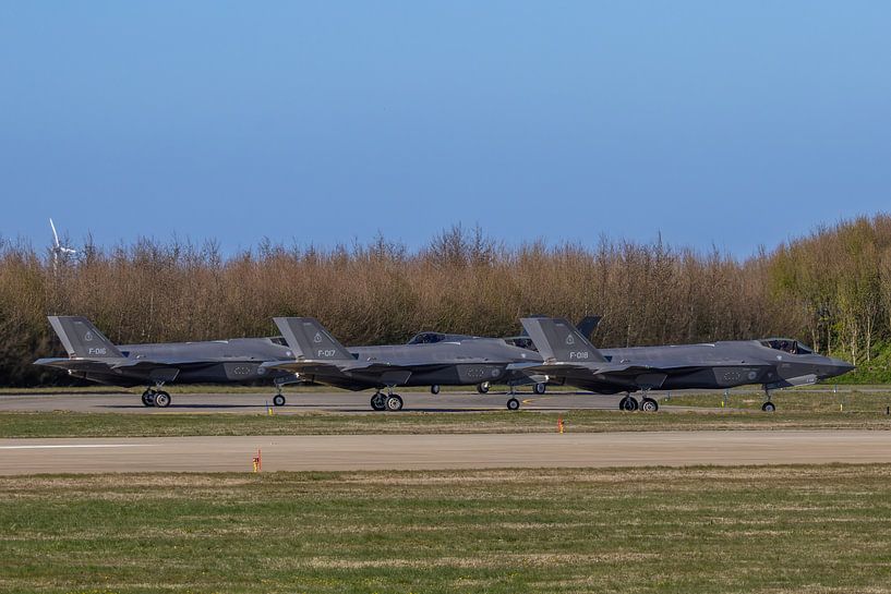Three times F-35 ready for take-off at Leeuwarden Airbase by Harm-Jan Martens