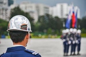 Reflecting helmet